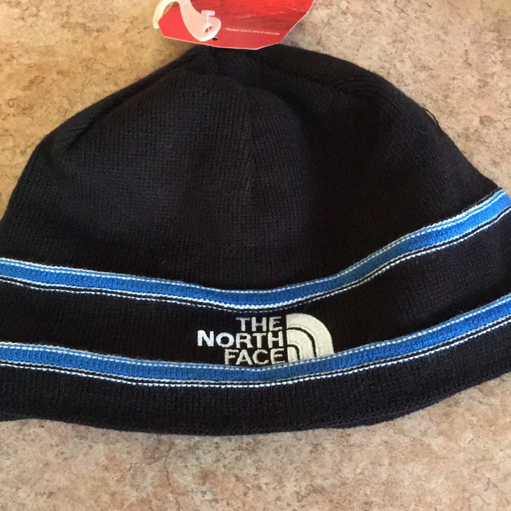 NWT youth North Face Beanie
